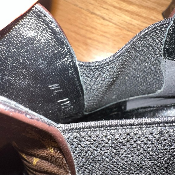 LOUIS VUITTON MONOGRAM REVIVAL ANKLE BOOTIES - Picture 8 of 11